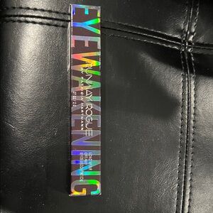 Longwear Eyeshadow in Iridescent Holographic